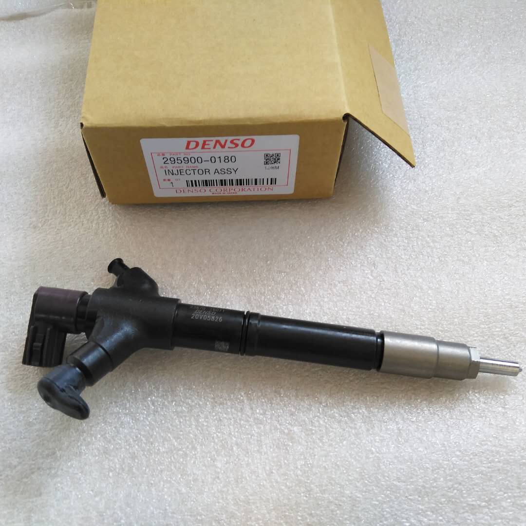 Denso common rail injector 23670-26071=295900-0180=295900-0430