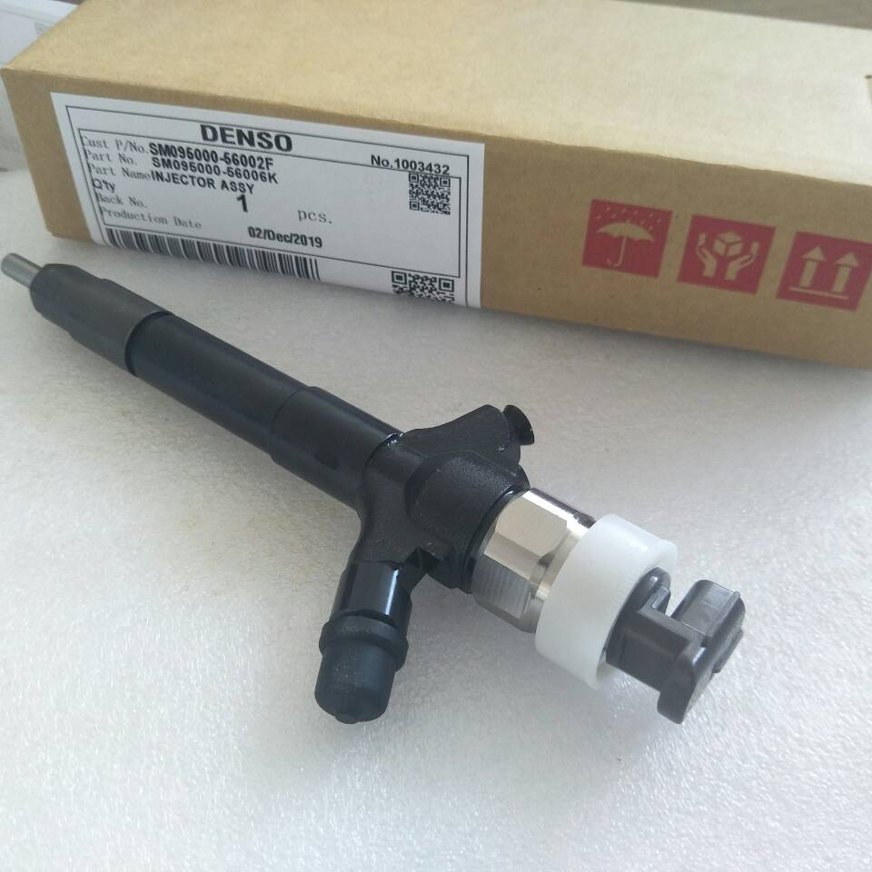 ORIGINAL  DENSO COMMON RAIL INJECTOR 095000-5600