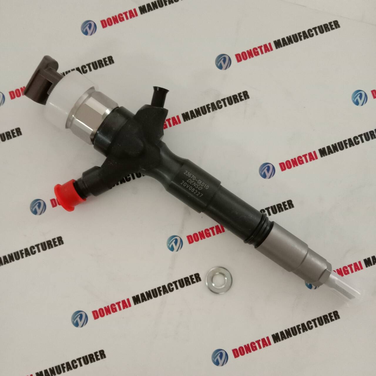 DENSO Common rail Injector 23670-0L01023670-0L07023670-3024023670-09360095000-874# 095000-593#095000-738# For for Toyota Hilux 2.5 2kd